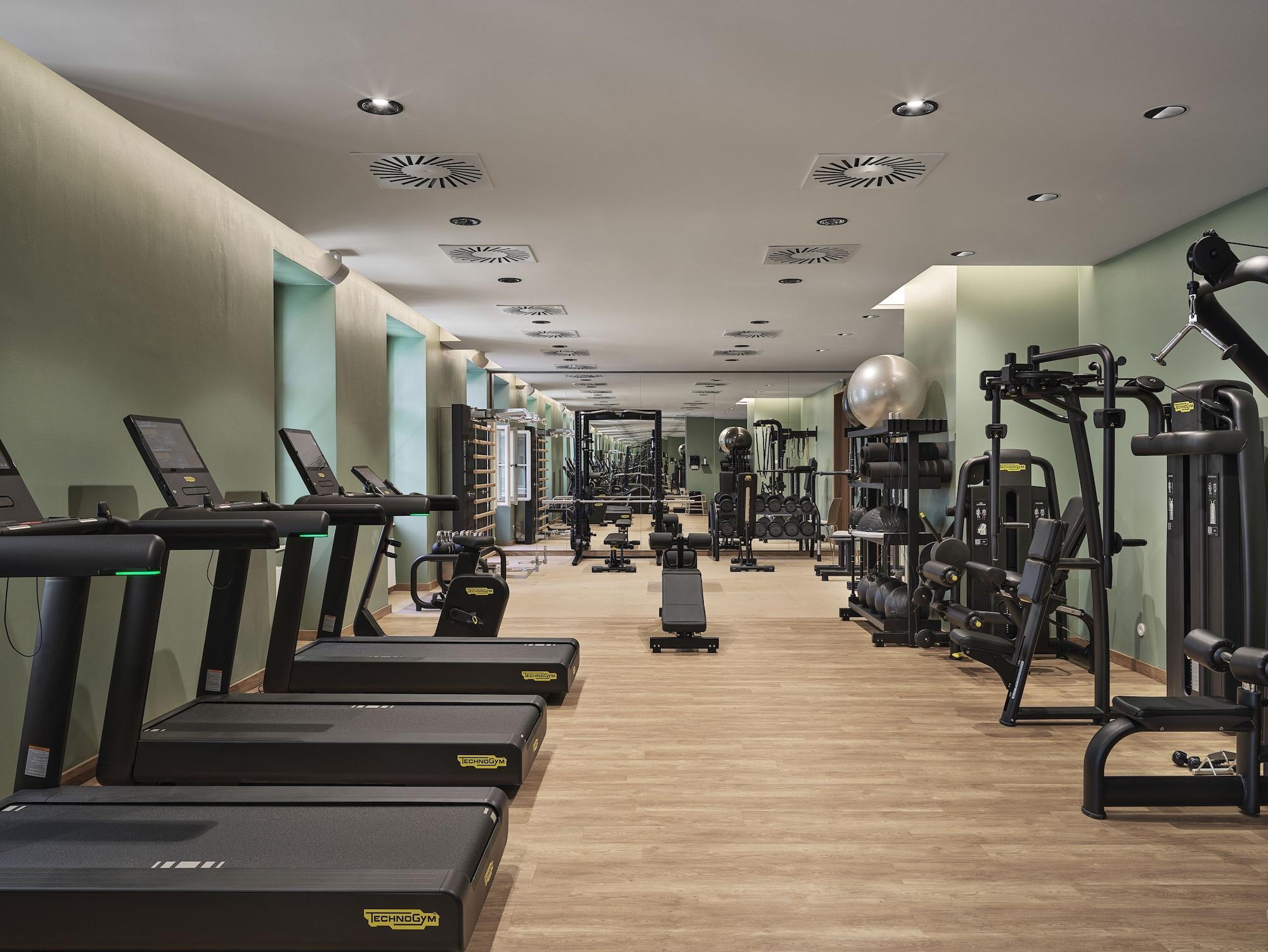 The Julius Prague Hotel Exterior photo The gym at the hotel